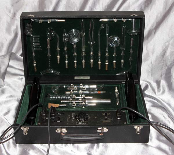 Stunning 26pc Duolux - TWIN Handsets